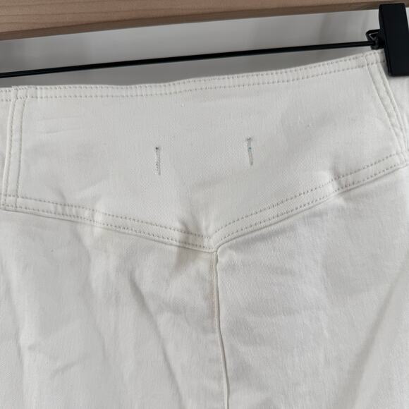 WE THE FREE x FREE PEOPLE Curvy Jeans Size 35 NWT White Denim Plus Curvy Raw Hem - Picture 13 of 16